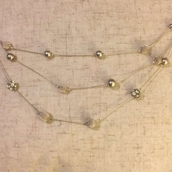 Necklace-3 layered with ball charms - Picture 2 of 3